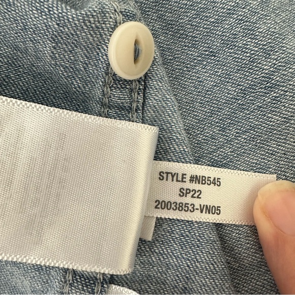 Madewell Denim Button-Up Shirt in Bluffton Wash - Picture 8 of 8